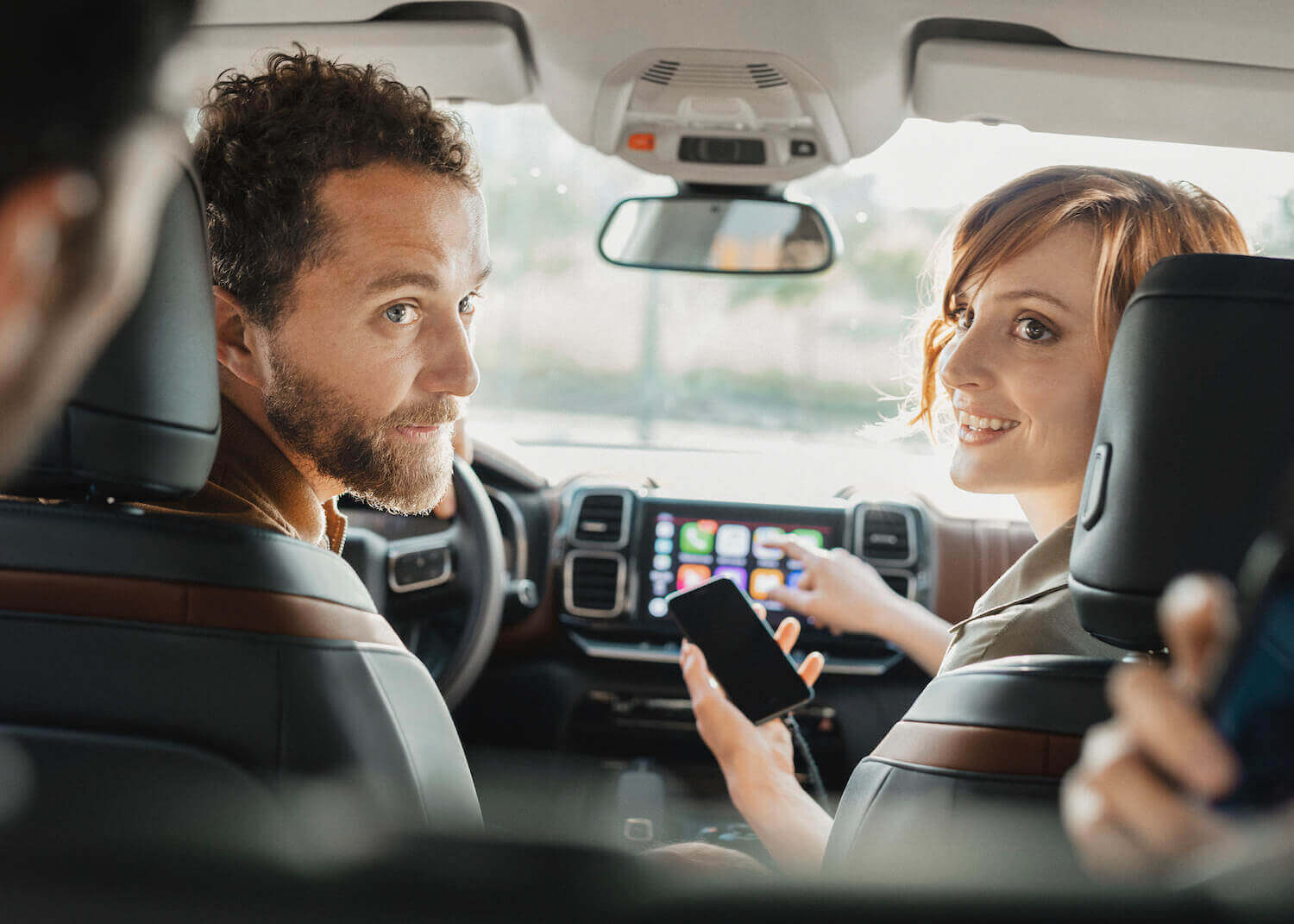 Apple CarPlay ir Android Auto palaikymas